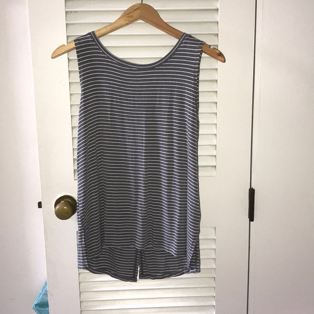 Old Navy top